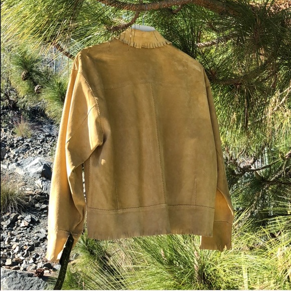 💫 Suede Fringe Jacket💫 - Picture 6 of 6